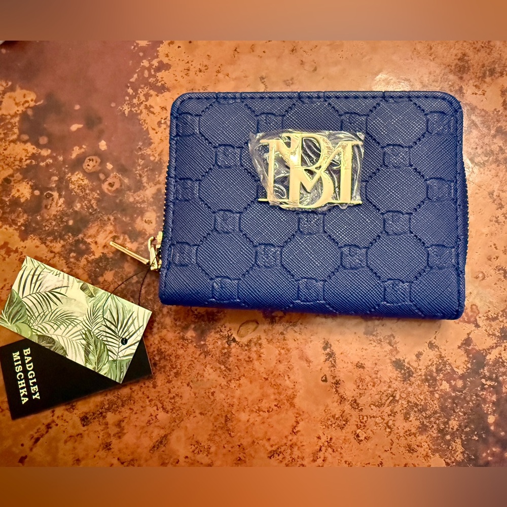 Bagley Mischka vegan leather electric blue‎ color  wallet NWT
